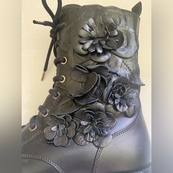 Valentino Black Leather Rose Combat Boots Size 36 - Picture 13 of 16